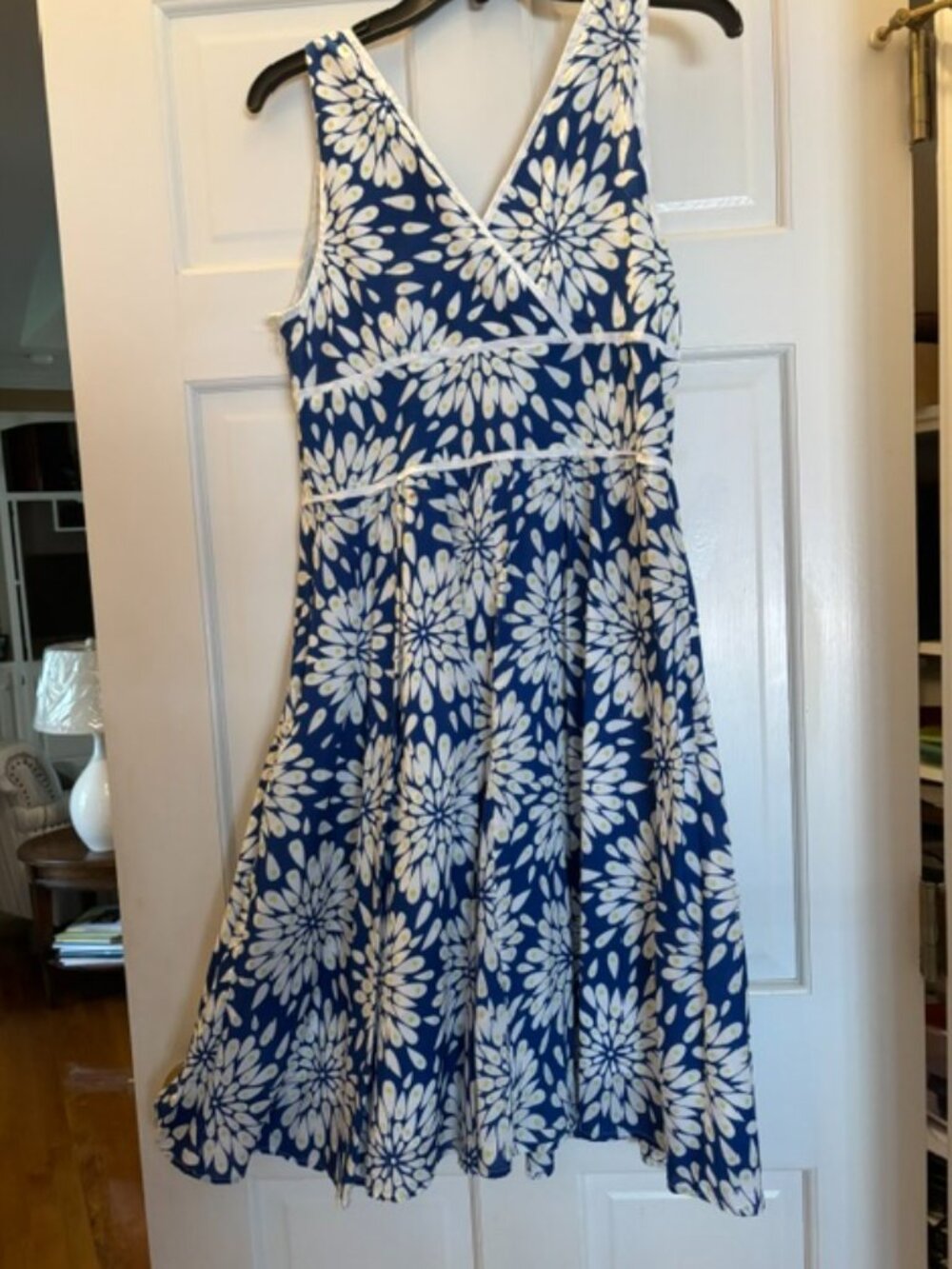 Sleeveless lined sundress